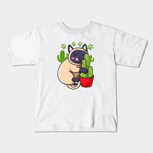 Siamese cat with cactus Kids T-Shirt